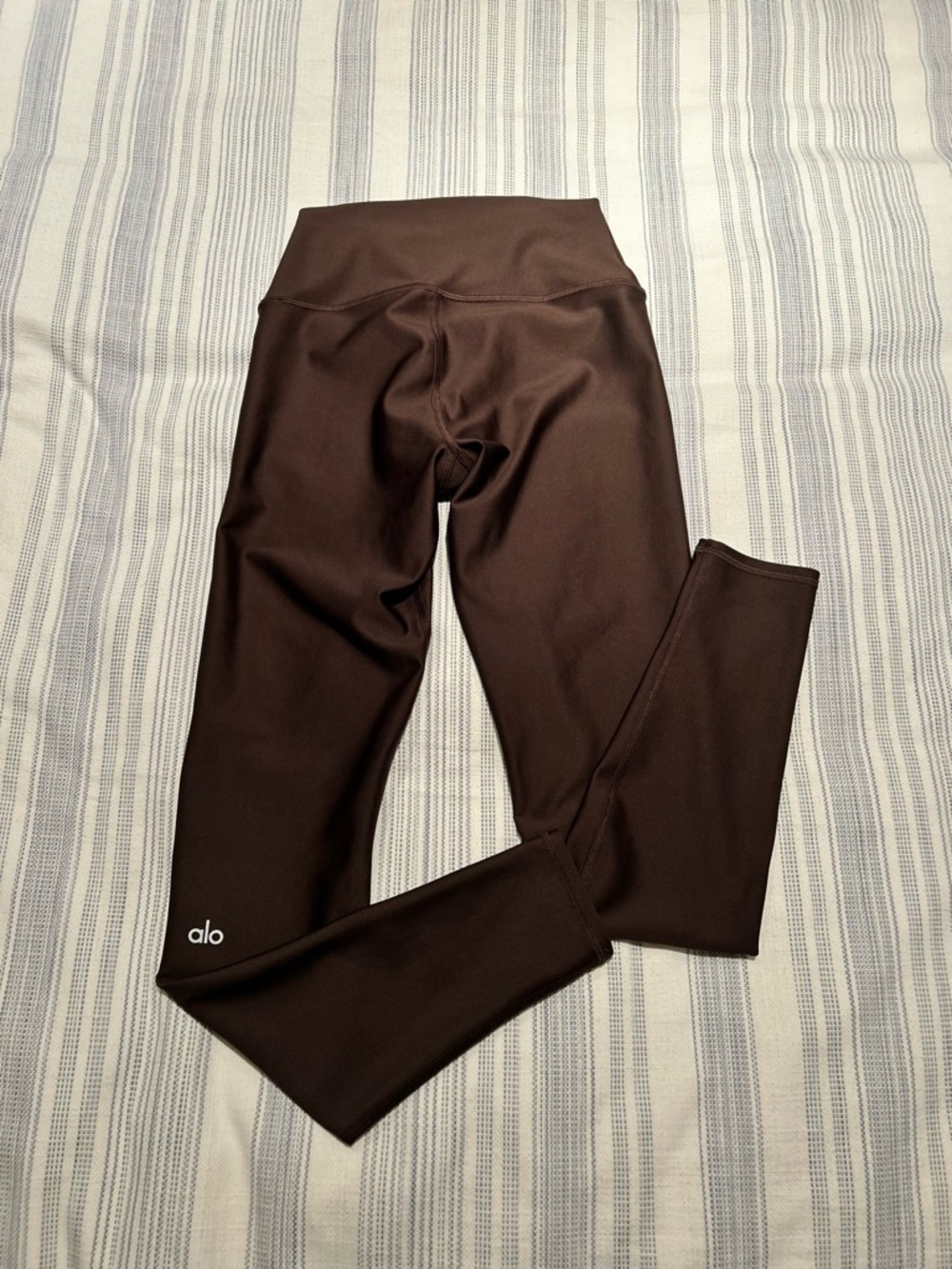 Alo Brown High-Waist Leggings & Sports Bra Set - Picture 2 of 7